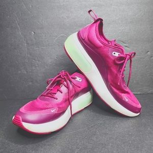 listing-status-banner